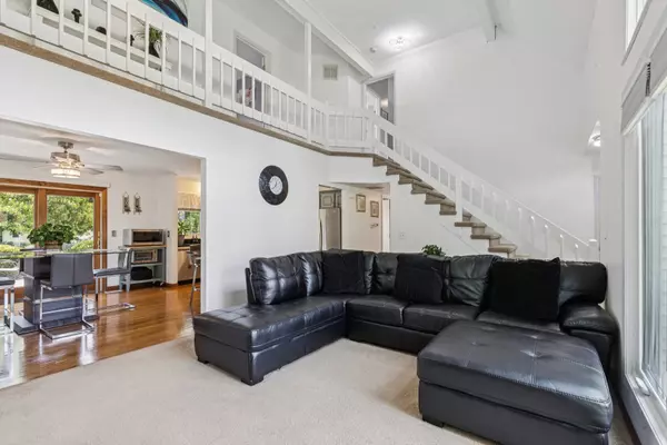 Streamwood, IL 60107,205 Plymouth Drive