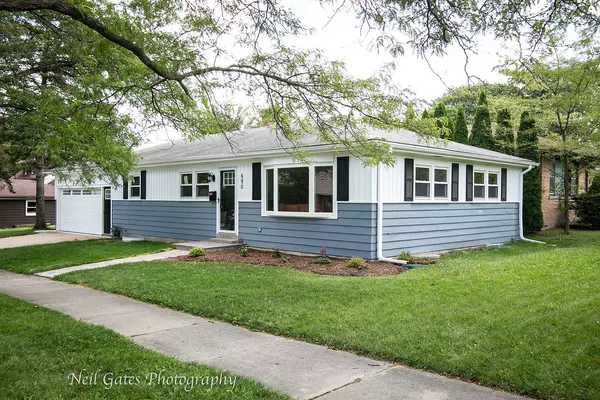 Highland Park, IL 60035,690 Highland Place