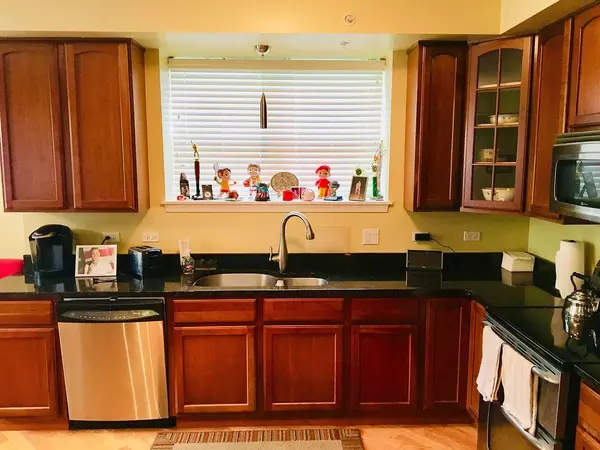 Palatine, IL 60067,77 N Quentin Road #202