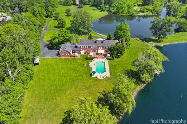 Barrington Hills, IL 60010,7 3 Lakes Road