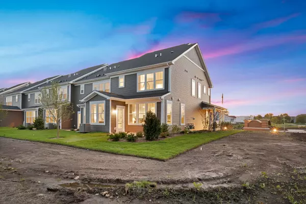 Naperville, IL 60564,5921 Hawkweed Drive #08601