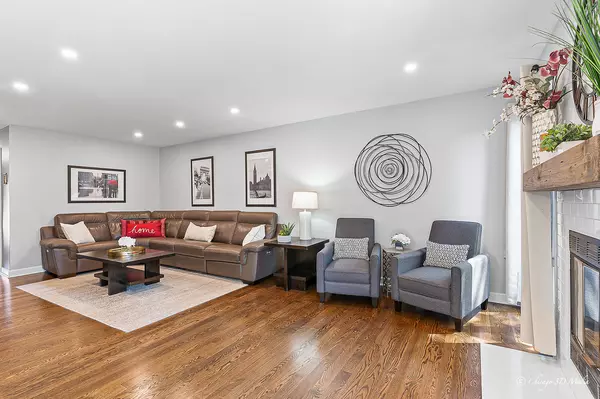 Park Ridge, IL 60068,1204 Beau Drive