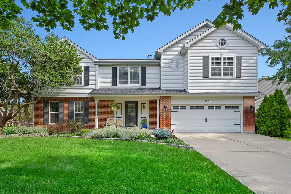 Downers Grove, IL 60516,1906 Concord Drive