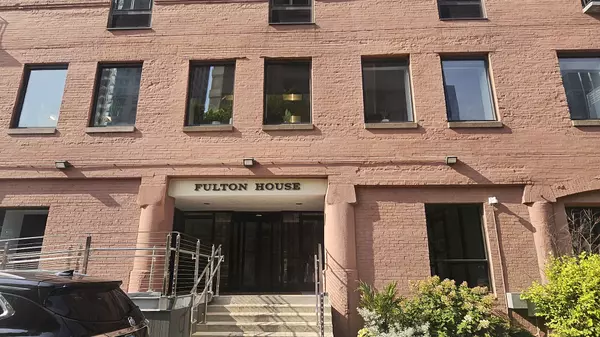 345 N Canal Street #1205, Chicago, IL 60606