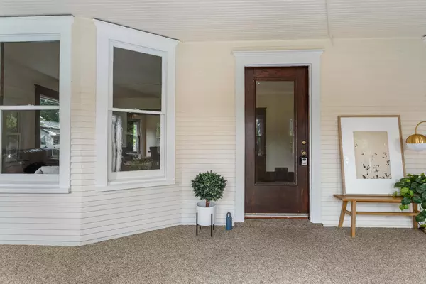Mahomet, IL 61853,203 S Division Street