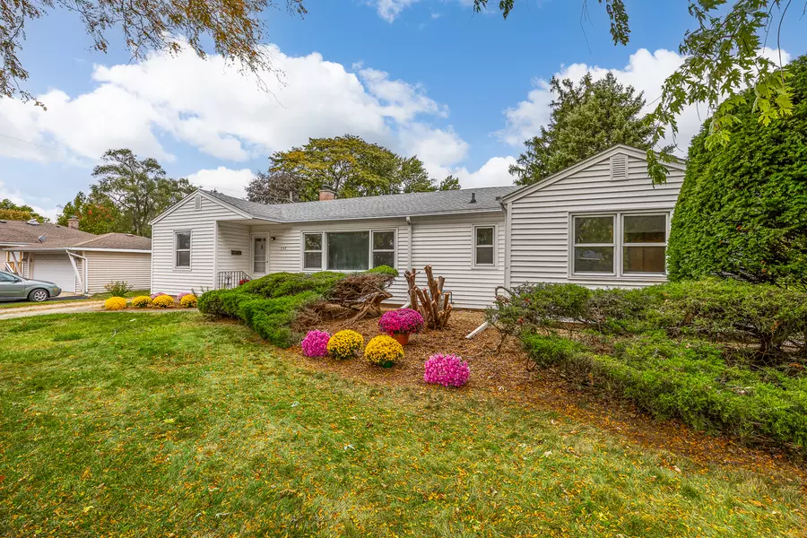 232 55th Street, Downers Grove, IL 60515