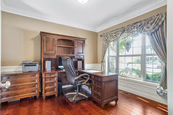 Champaign, IL 61822,4712 Watermark Drive