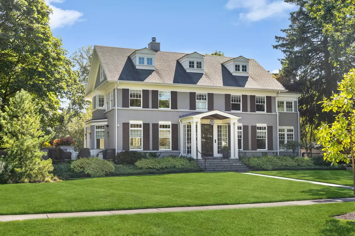 Wilmette, IL 60091,819 Chestnut Avenue