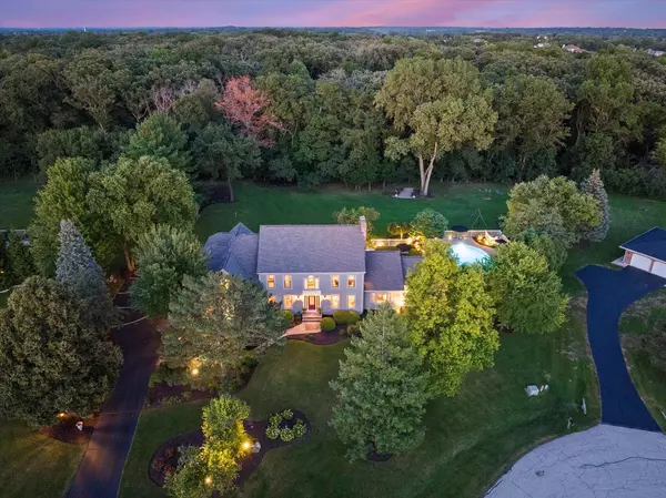 3218 Opengate Road, Crystal Lake, IL 60012
