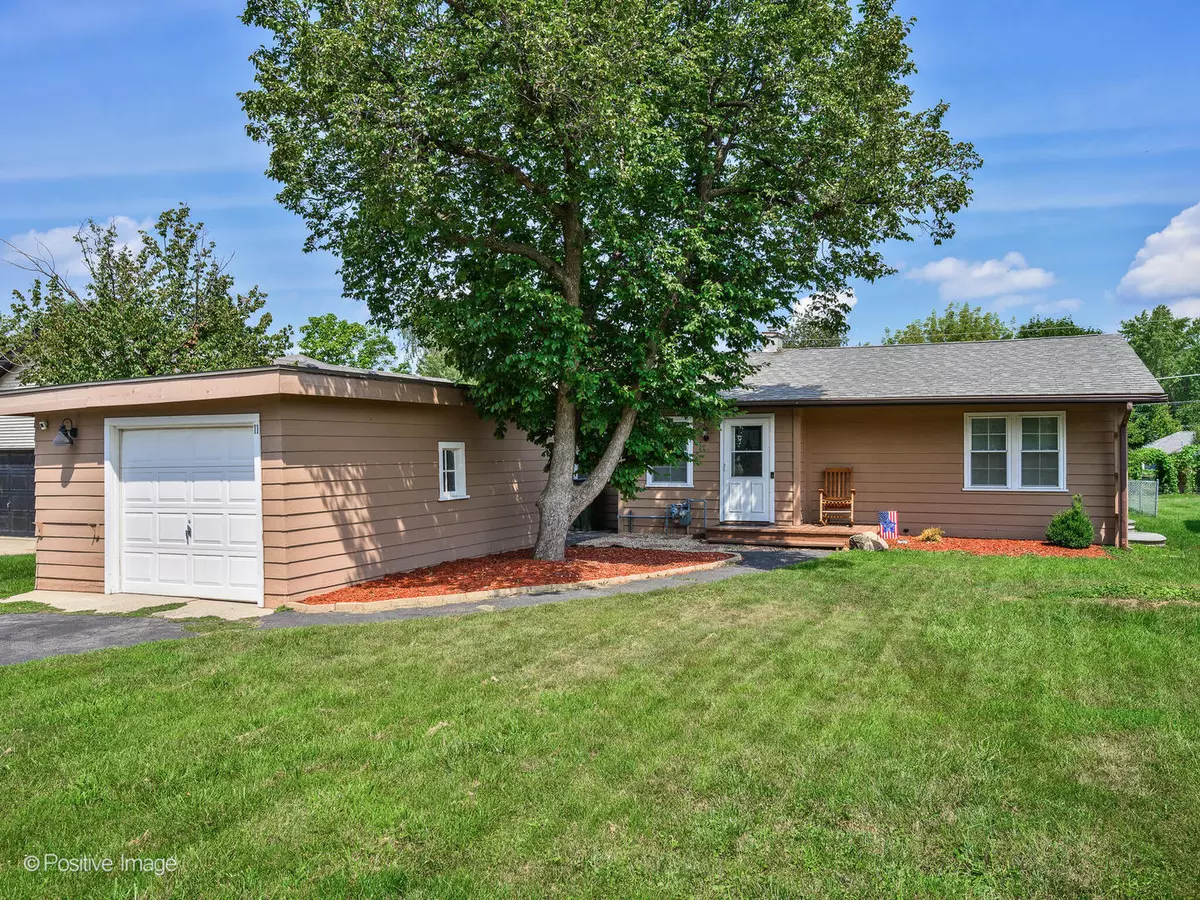 Lake In The Hills, IL 60156,11 Woody Way