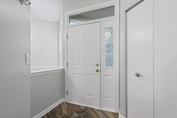 Elgin, IL 60120,1421 Shawford Way