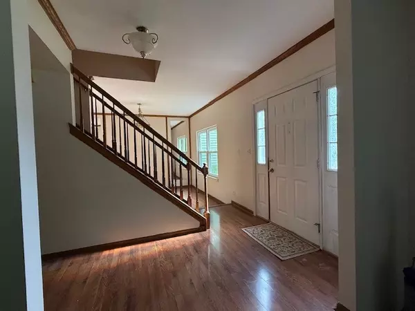 Algonquin, IL 60102,643 Kingsbury Court