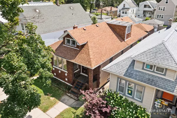 Chicago, IL 60618,3311 W Hutchinson Street