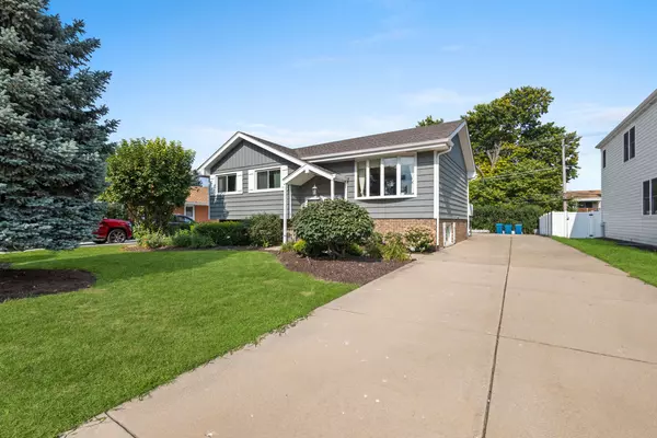 Elmhurst, IL 60126,551 N Michigan Street