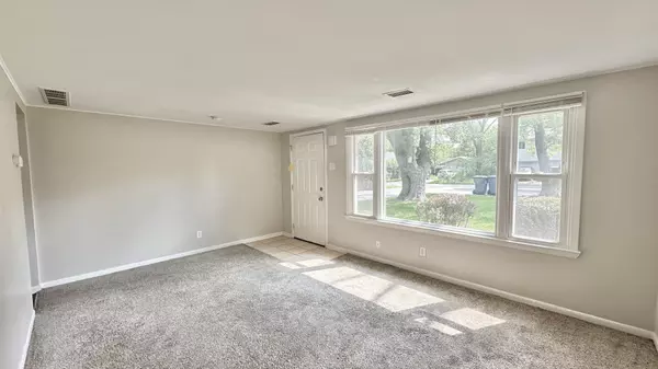 Steger, IL 60475,3512 John Street