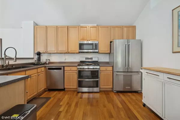 Wheeling, IL 60090,10 Cherbourg Court #0
