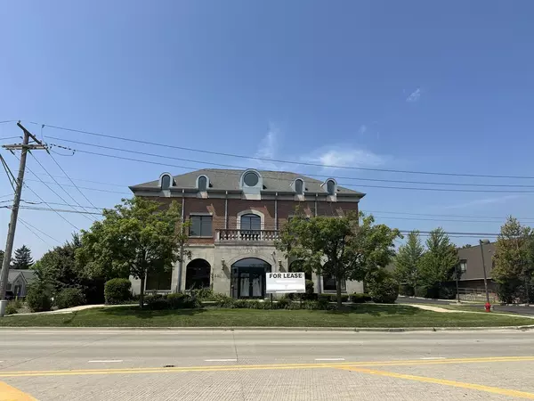 440 Milwaukee Avenue, Lincolnshire, IL 60069