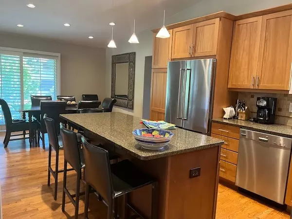 Highland Park, IL 60035,810 Virginia Road