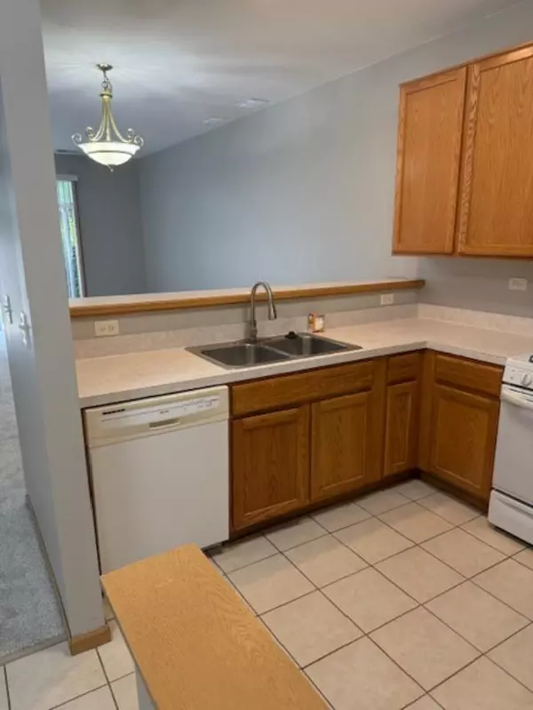 Carpentersville, IL 60110,1207 Brookdale Drive