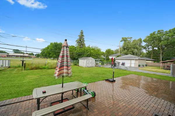 Lansing, IL 60438,18214 Locust Street