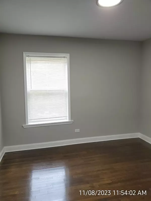 Chicago, IL 60620,7709 S Morgan Street #2N