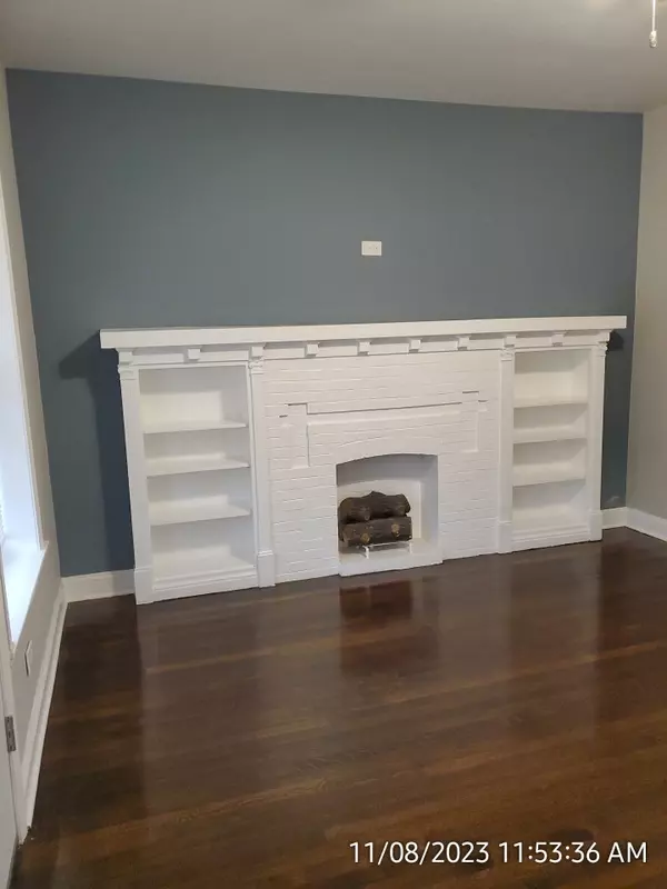 Chicago, IL 60620,7709 S Morgan Street #2N