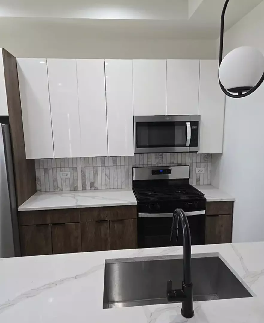 Chicago, IL 60637,6328 S Evans Avenue #3