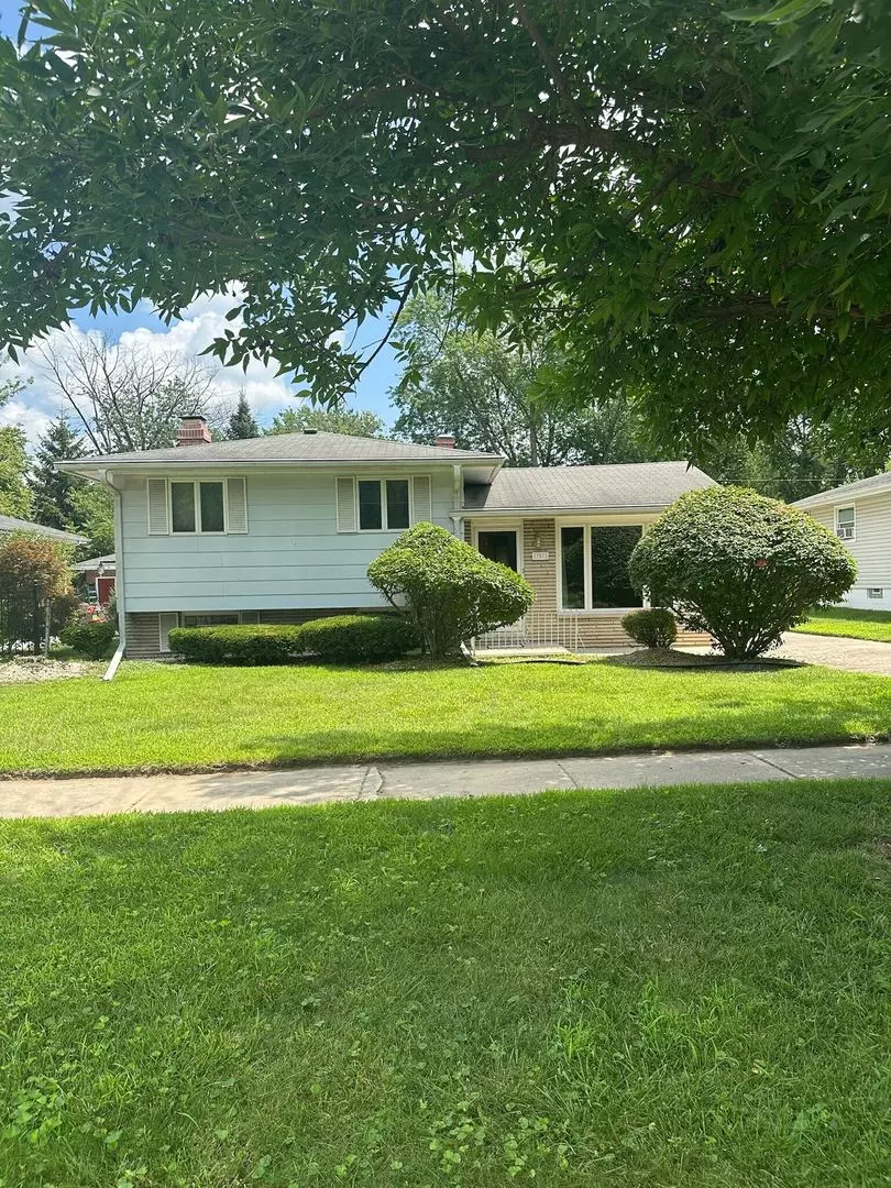 Lansing, IL 60438,17871 Locust Street