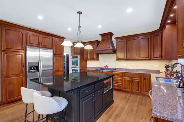 Mokena, IL 60448,12752 BERKSHIRE Drive