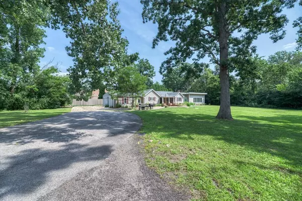 Bensenville, IL 60106,4N021 IL  Route 83