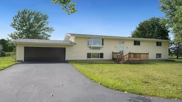 22005 Harmony Road, Marengo, IL 60152