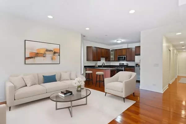 Chicago, IL 60637,6615 S Woodlawn Avenue #3N