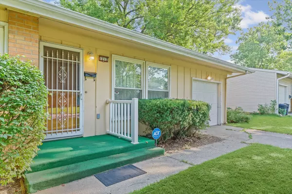 Champaign, IL 61821,1212 Mimosa Drive