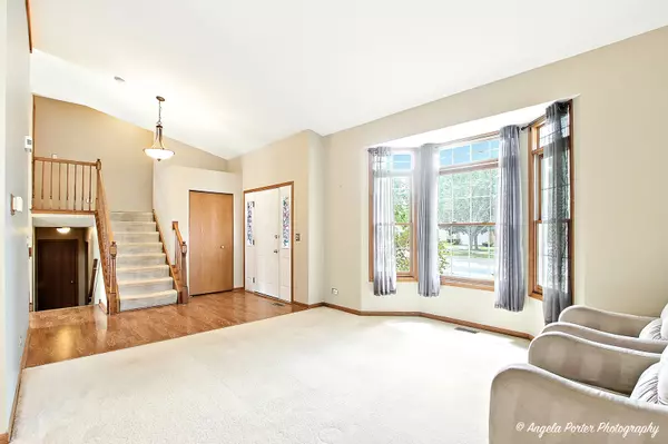 Round Lake Beach, IL 60073,2647 N Cherry Cove Lane
