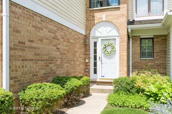 Libertyville, IL 60048,810 Braeman Court