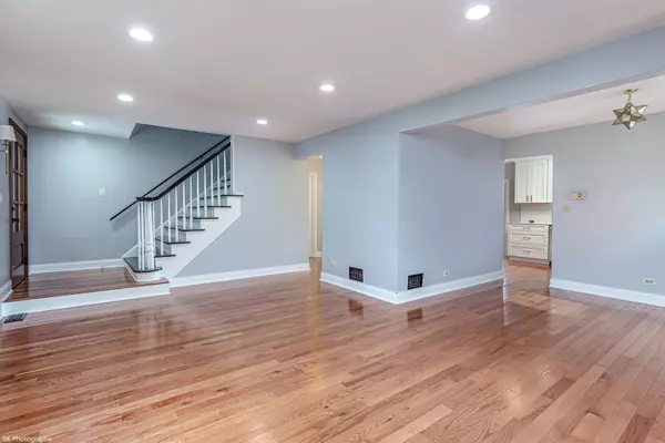 Tinley Park, IL 60477,7218 Sandy Lane