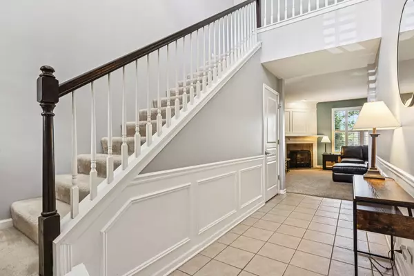 Algonquin, IL 60102,564 Woods Creek Lane