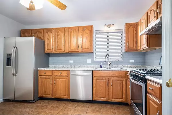Tinley Park, IL 60477,6040 Lake Bluff Drive #402