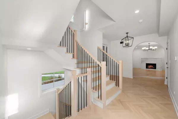 Oak Park, IL 60302,1037 Belleforte Avenue