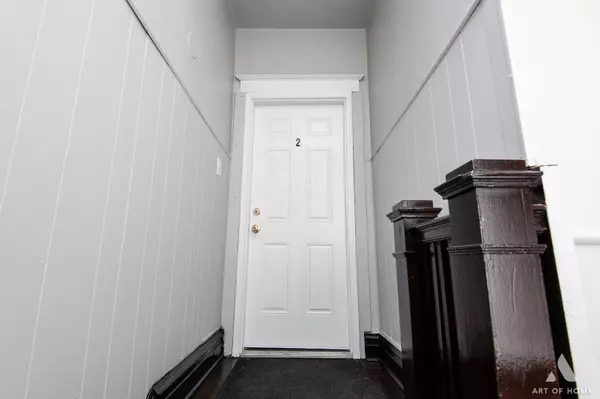 Chicago, IL 60619,1229 E 71st Street #2