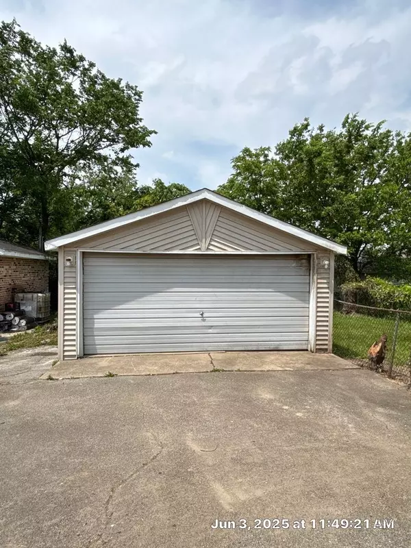 Oak Forest, IL 60452,16112 Cicero Avenue