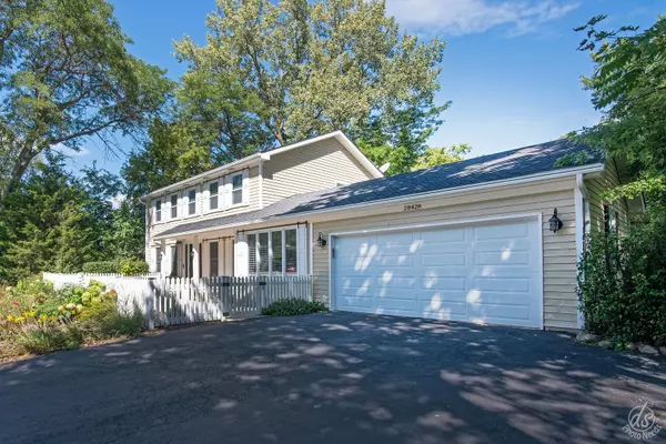 Barrington, IL 60010,28426 W Lindbergh Drive