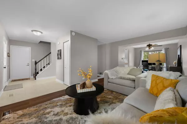 Mundelein, IL 60060,95 N Southport N Road