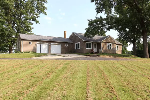 Rock Falls, IL 61071,2707 W Rock Falls Road