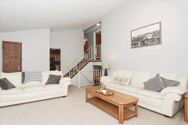 Elgin, IL 60123,1235 Meadow Lane