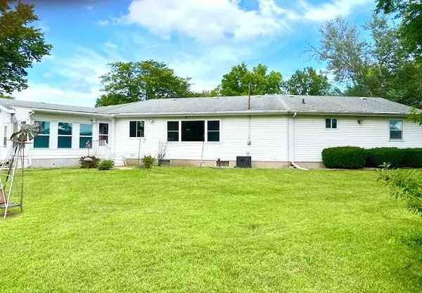 Rock Falls, IL 61071,908 Wiker Drive
