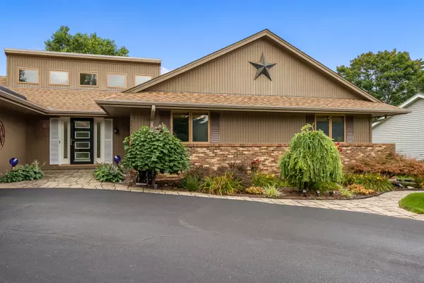 Rockford, IL 61107,6834 Clovernook Road