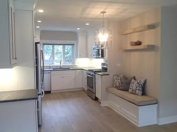 Glencoe, IL 60022,600 Green Bay Road #1B