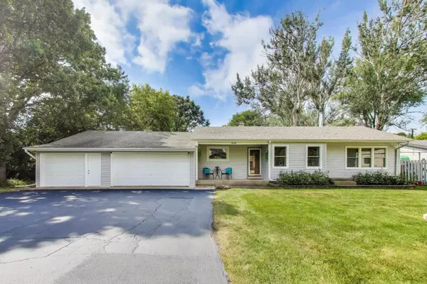 Lake In The Hills, IL 60156,510 Bernyce Street