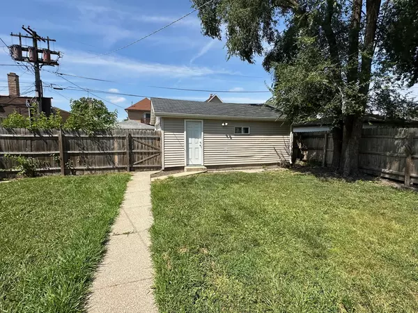 Maywood, IL 60153,906 S 10th Avenue